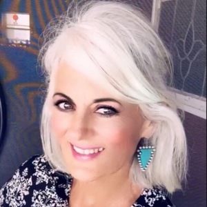 Meet your Posher, Julia